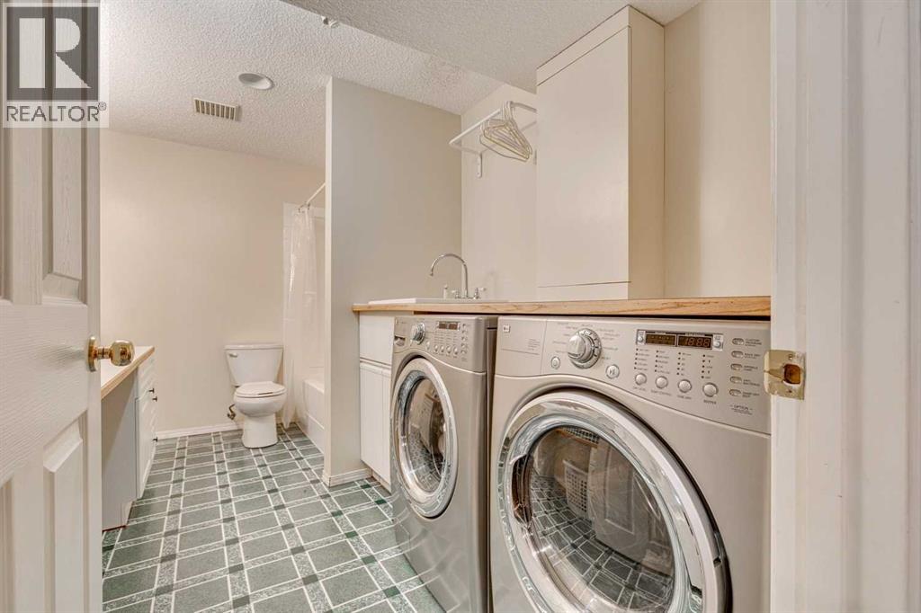 Single Family House for Sale in  Chapalina Place SE Chaparral Calgary 