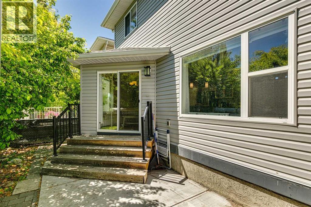 Single Family House for Sale in  Chapalina Place SE Chaparral Calgary 