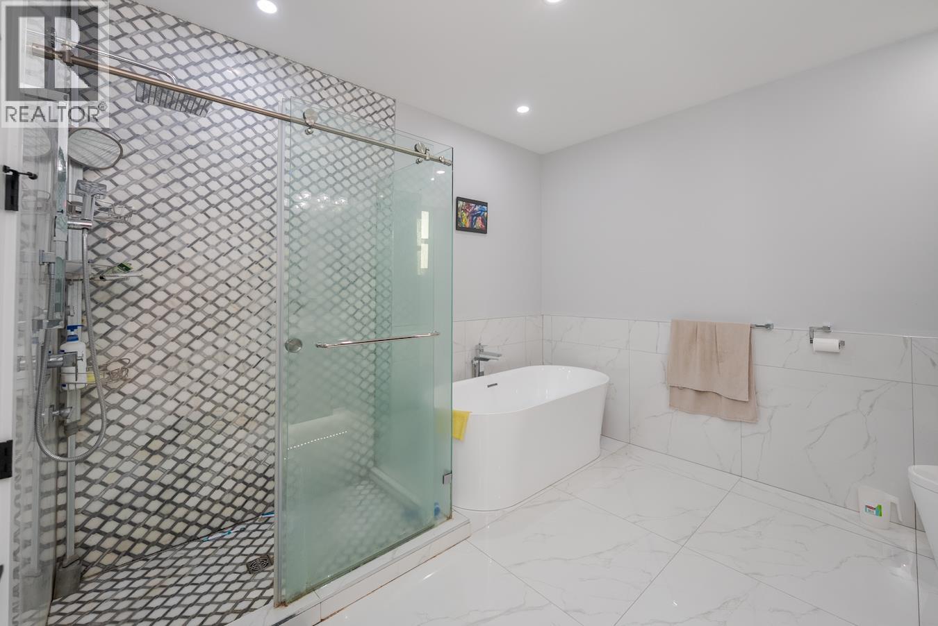 2883 ANDRES ROAD, Prince George