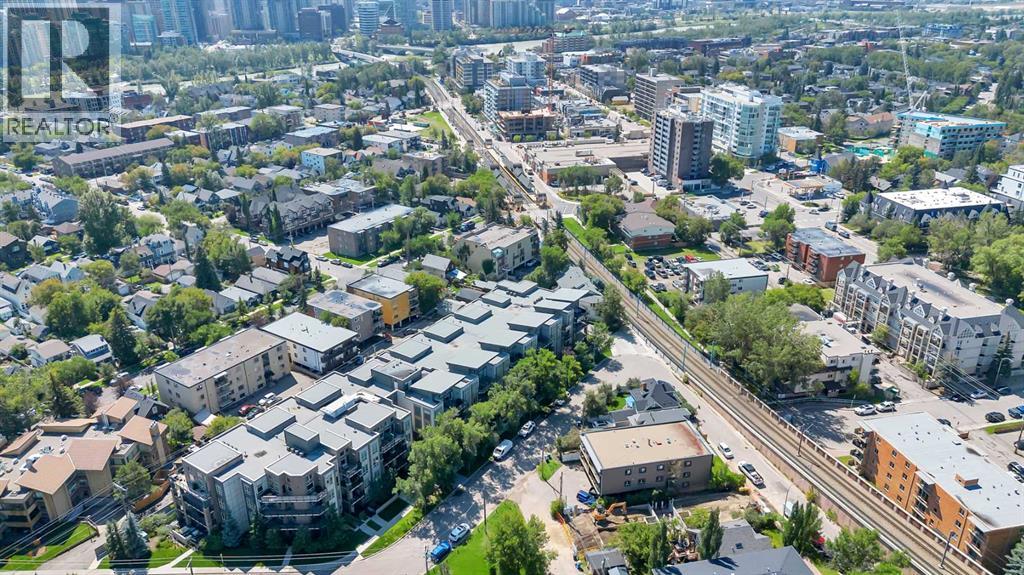 417, 823 5 Avenue NW, Calgary, Alberta