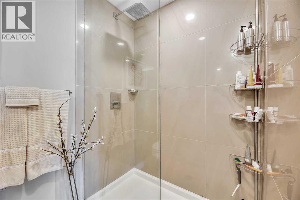 Single Family House for Sale in    Avenue NW Sunnyside Calgary 