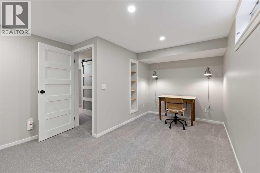 Single Family House Bungalow for Sale in  Dalhart Road NW Dalhousie Calgary 