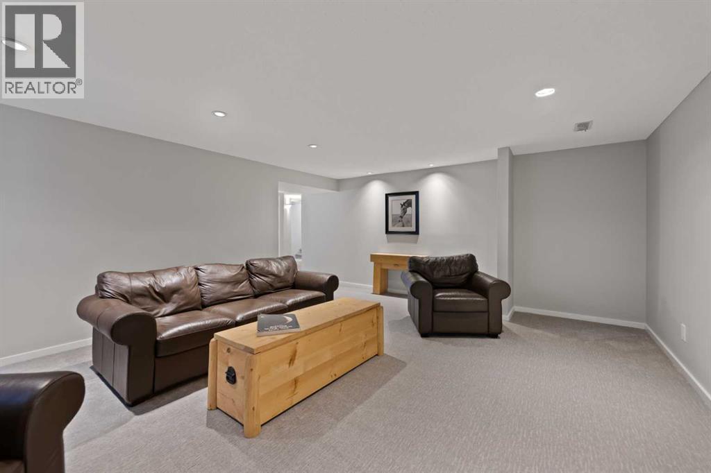 Single Family House Bungalow for Sale in  Dalhart Road NW Dalhousie Calgary 