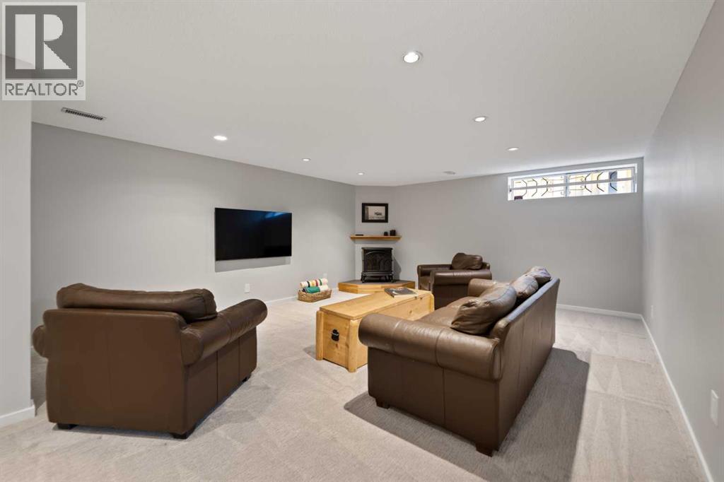 Single Family House Bungalow for Sale in  Dalhart Road NW Dalhousie Calgary 