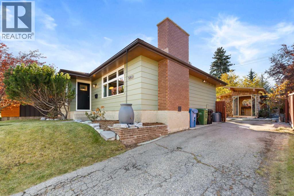Single Family House Bungalow for Sale in  Dalhart Road NW Dalhousie Calgary 