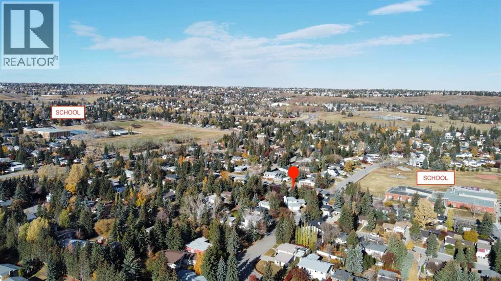 Single Family House Bungalow for Sale in  Dalhart Road NW Dalhousie Calgary 
