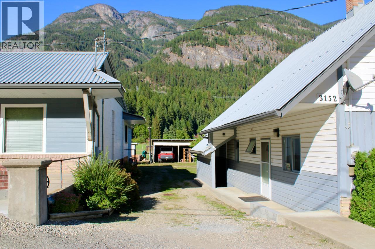 3152 6 Highway - 35