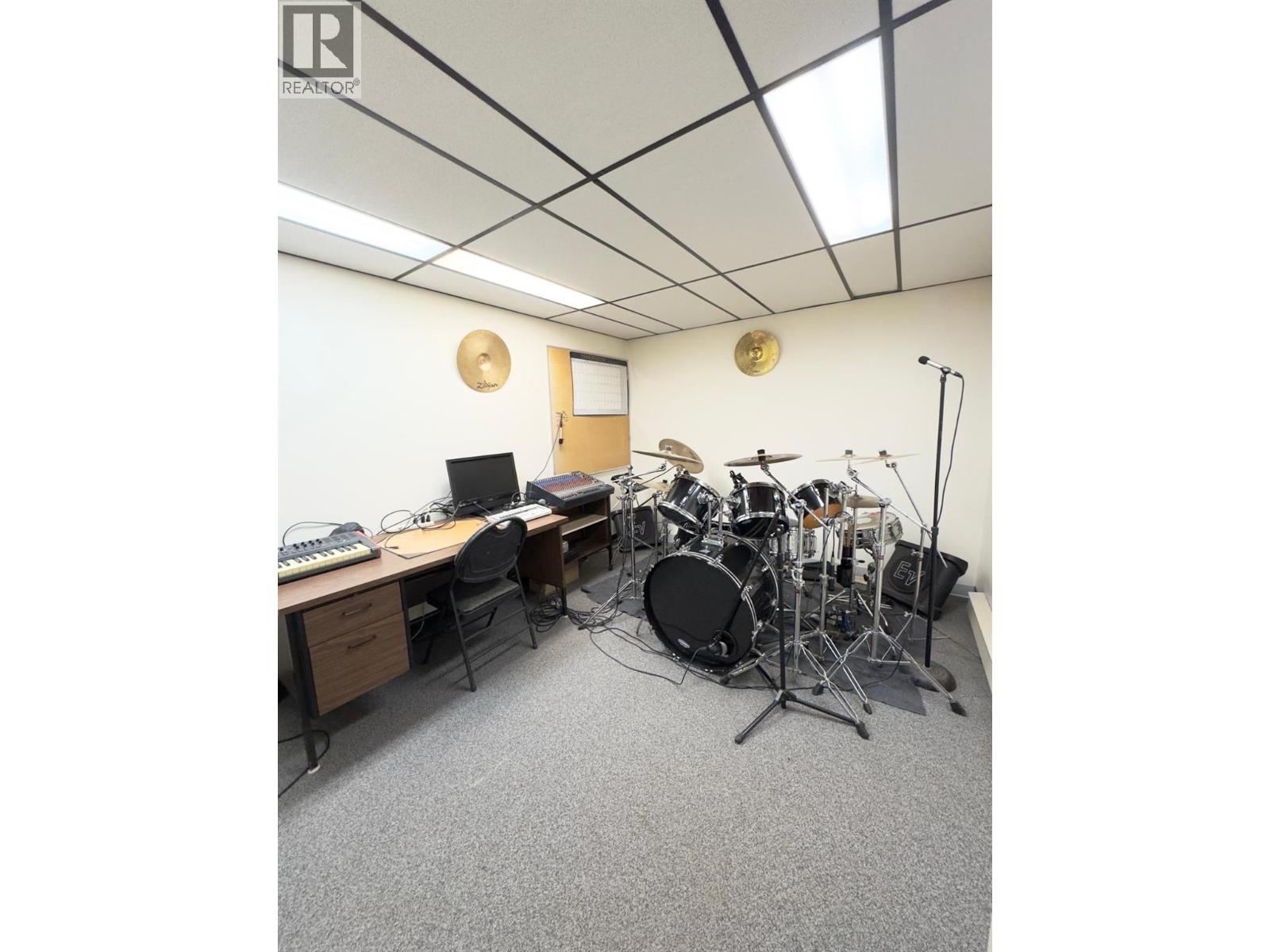 3152 6 Highway - 55