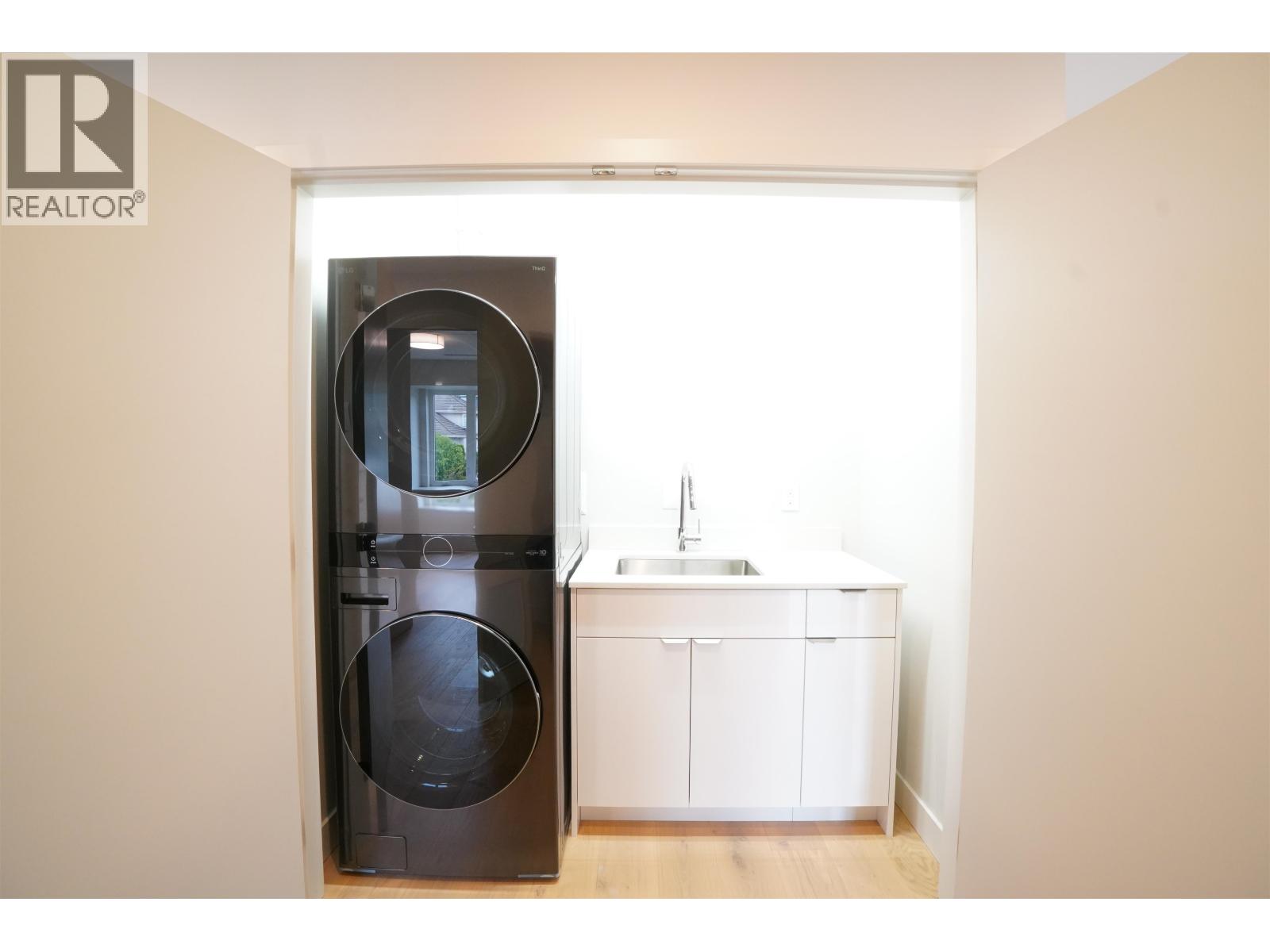 6250 KITCHENER STREET, Burnaby