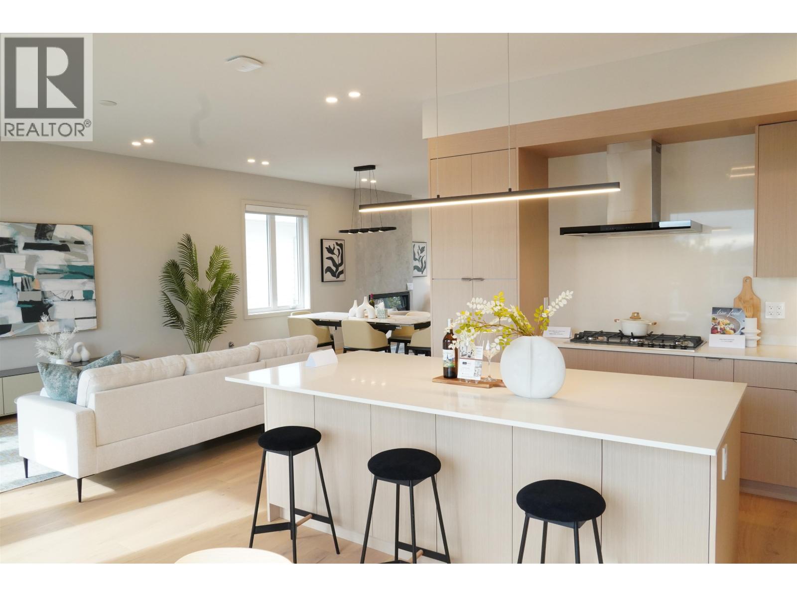 6250 KITCHENER STREET, Burnaby