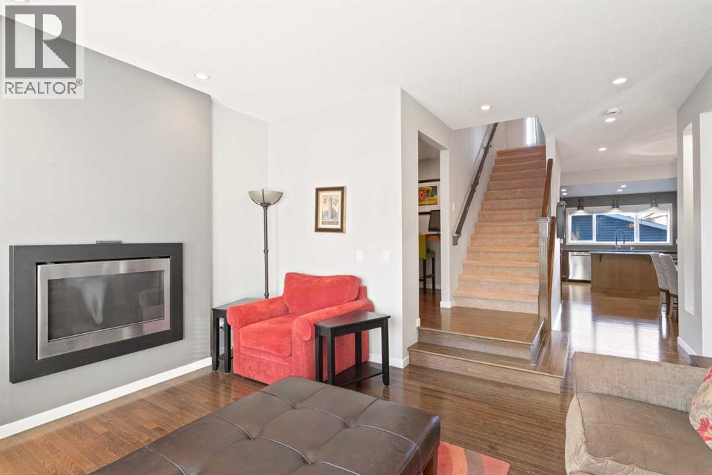 219 River Heights Green South, Cochrane