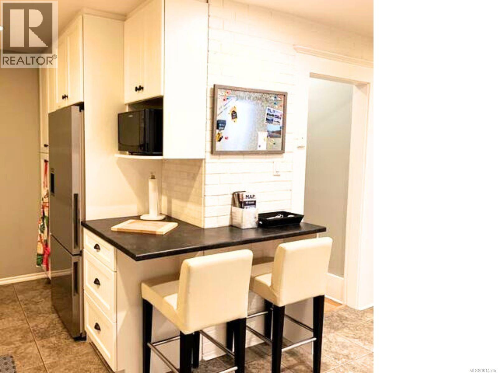 156 Joseph St, Victoria