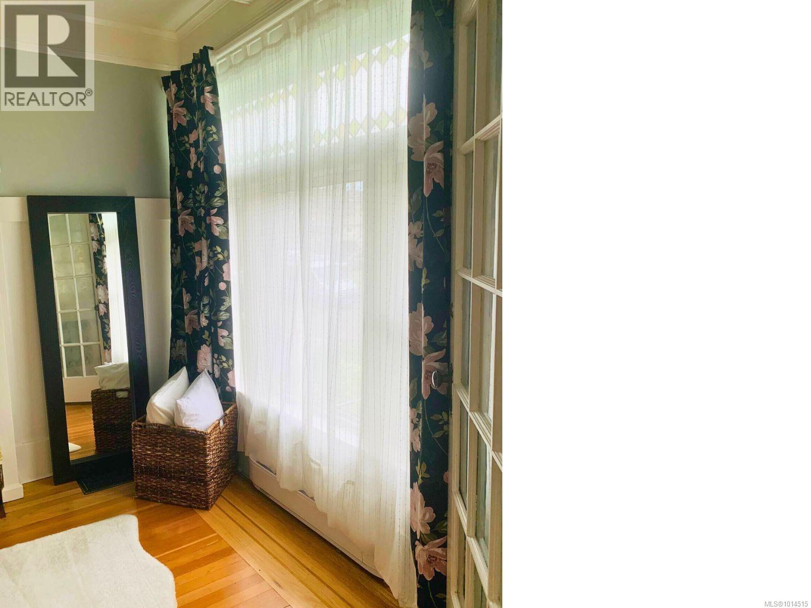 156 Joseph St, Victoria