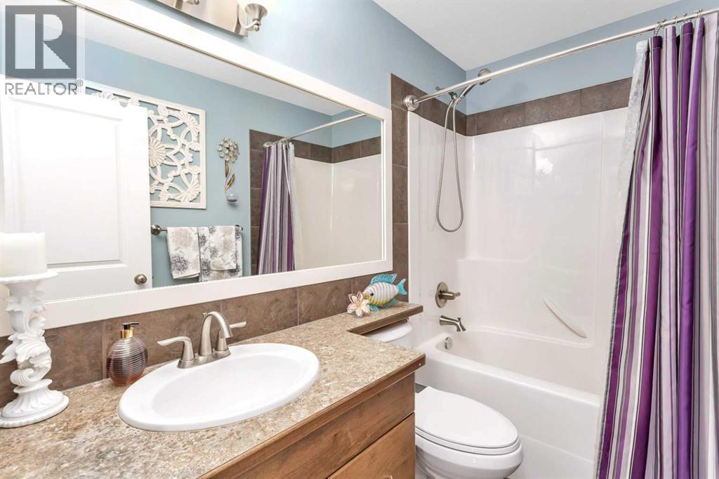 5 Heritage Drive, Penhold