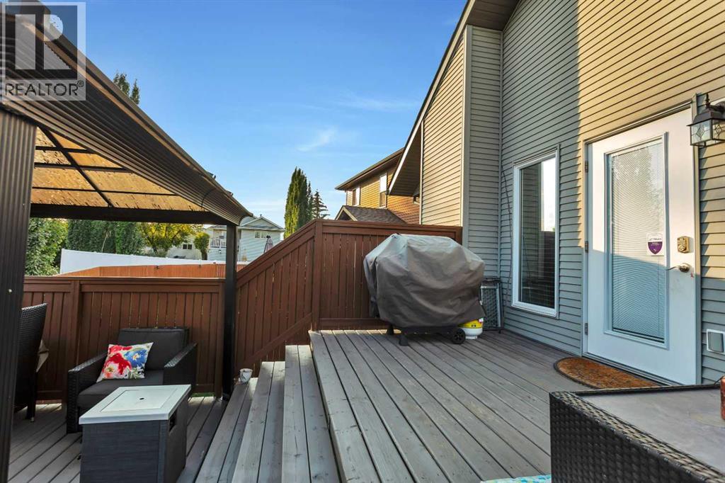 5 Heritage Drive, Penhold