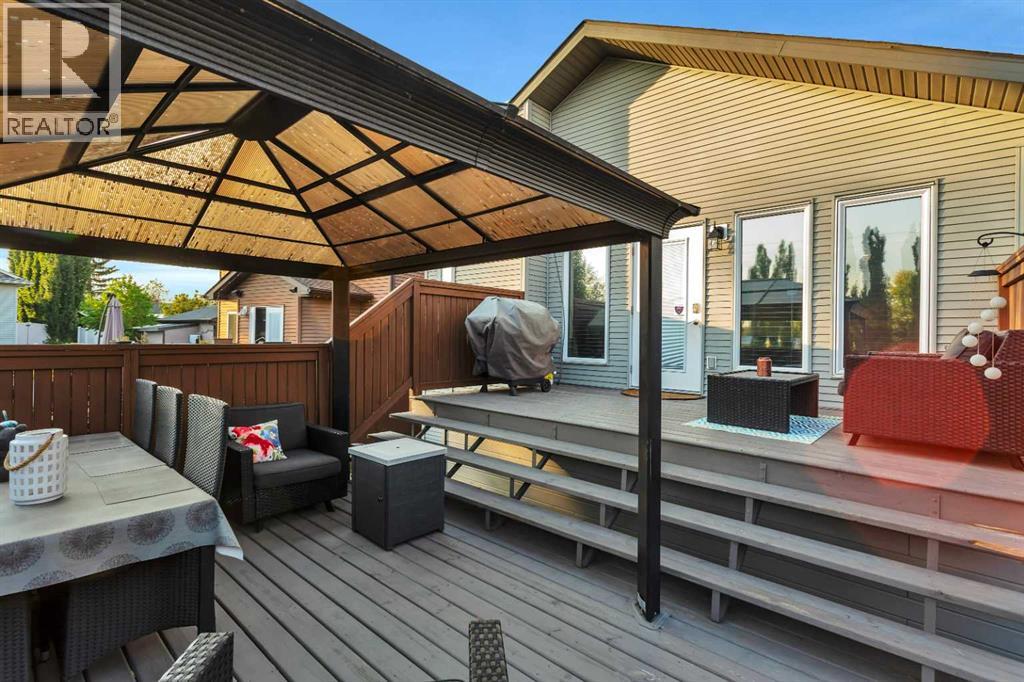 5 Heritage Drive, Penhold