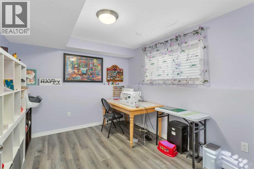 5 Heritage Drive, Penhold