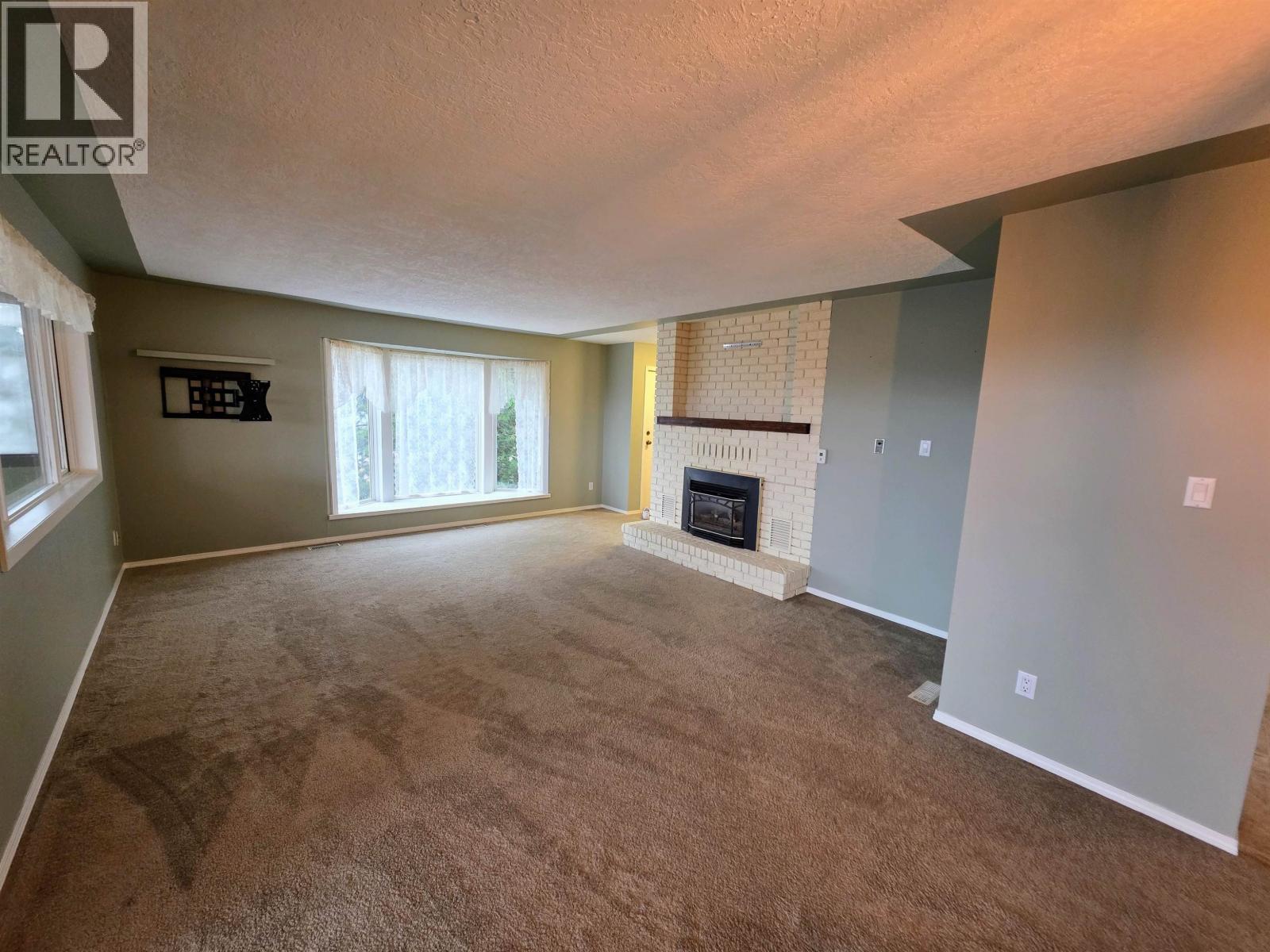 3777 HILLCREST ROAD, Prince George