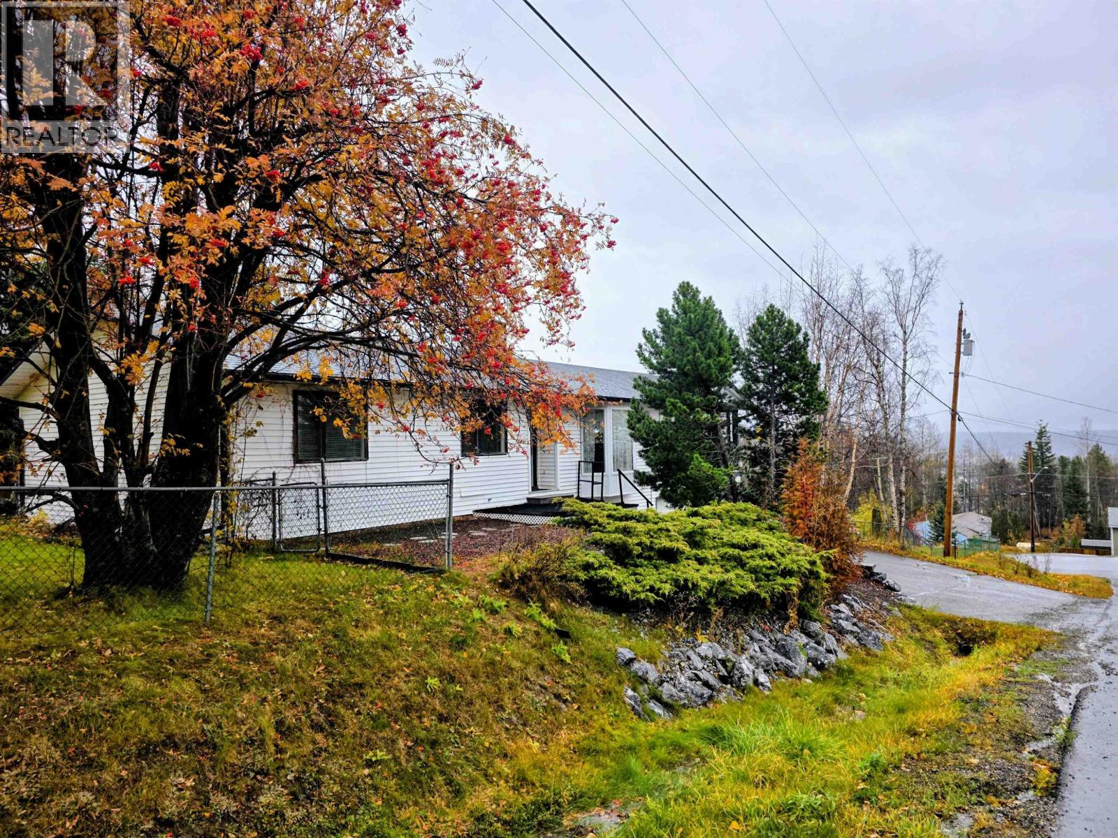 3777 HILLCREST ROAD, Prince George