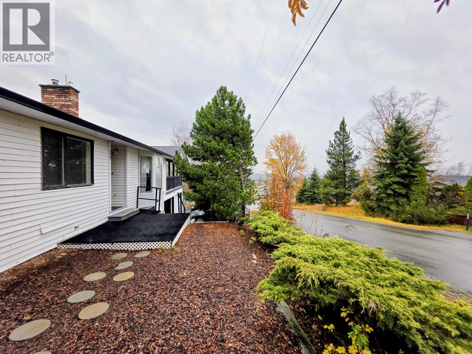 3777 HILLCREST ROAD, Prince George