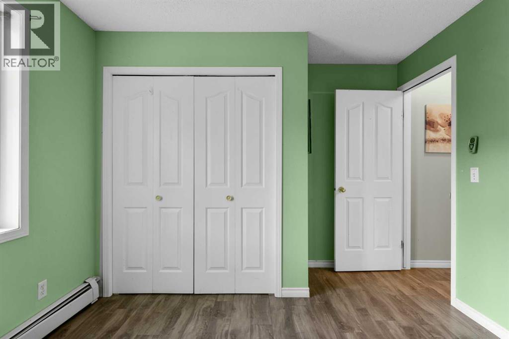 Single Family House for Sale in   Somervale Court SW Somerset Calgary 