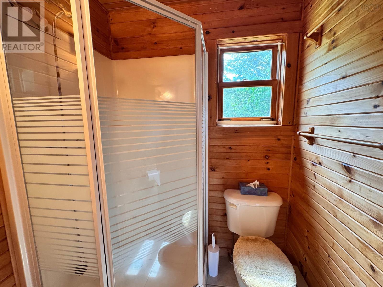 Property 29 of 49 of 14515 Highway 4