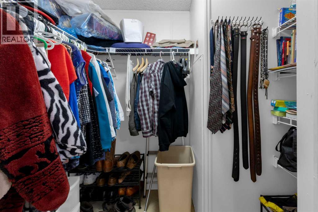 Single Family House Mobile Home for Sale in   Arbour Lake Road NW Arbour Lake Calgary 