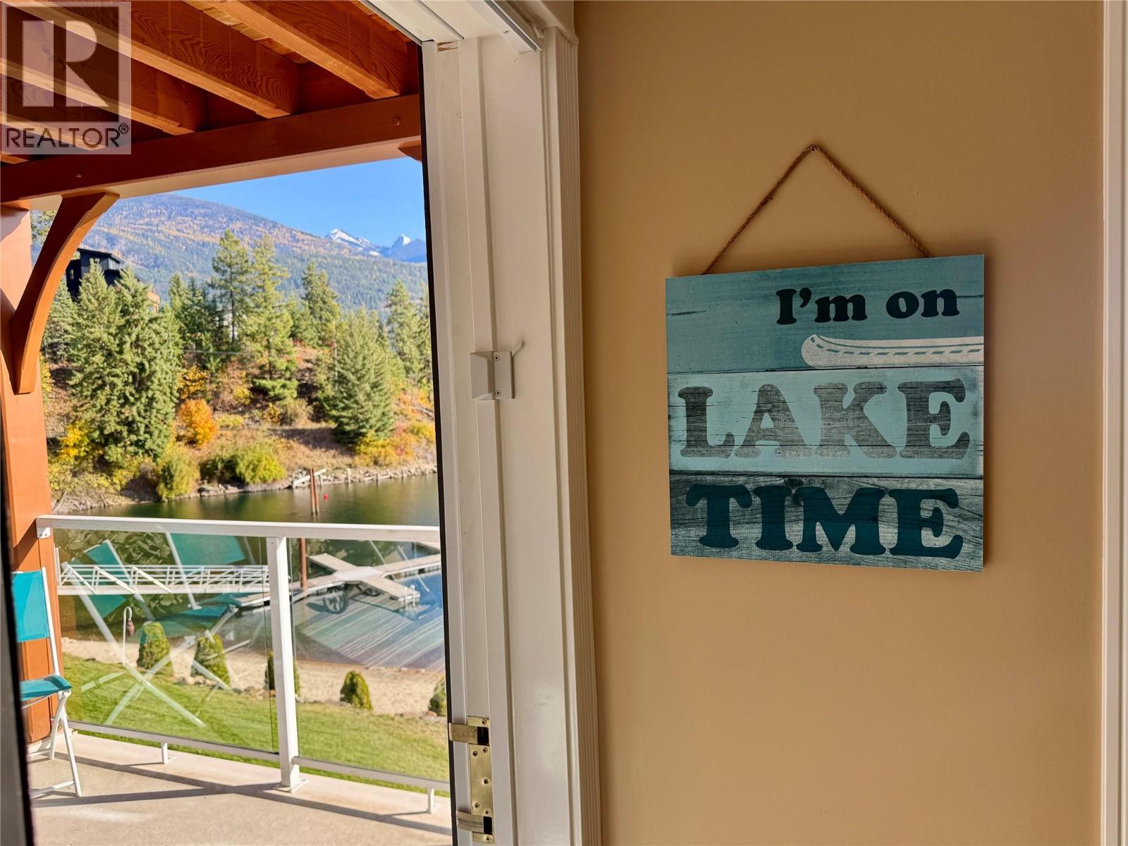 550 RAINBOW Drive Unit# 207, Kaslo