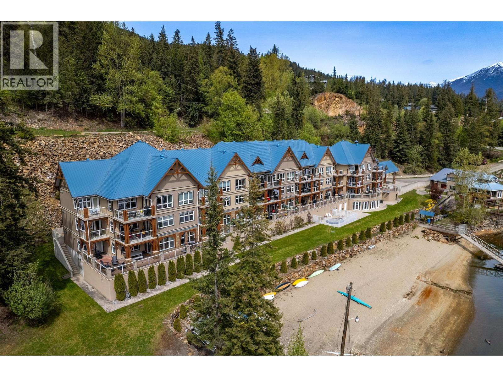 550 RAINBOW Drive Unit# 207, Kaslo