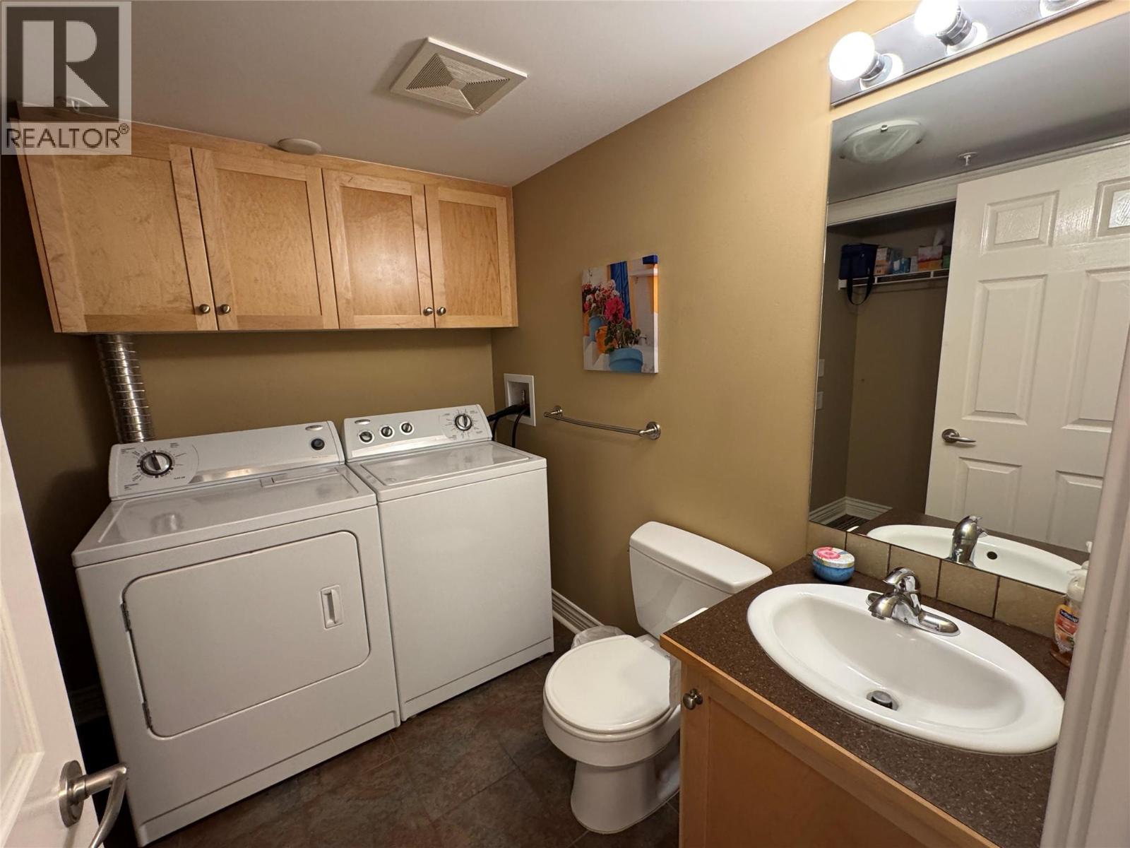 550 RAINBOW Drive Unit# 207, Kaslo