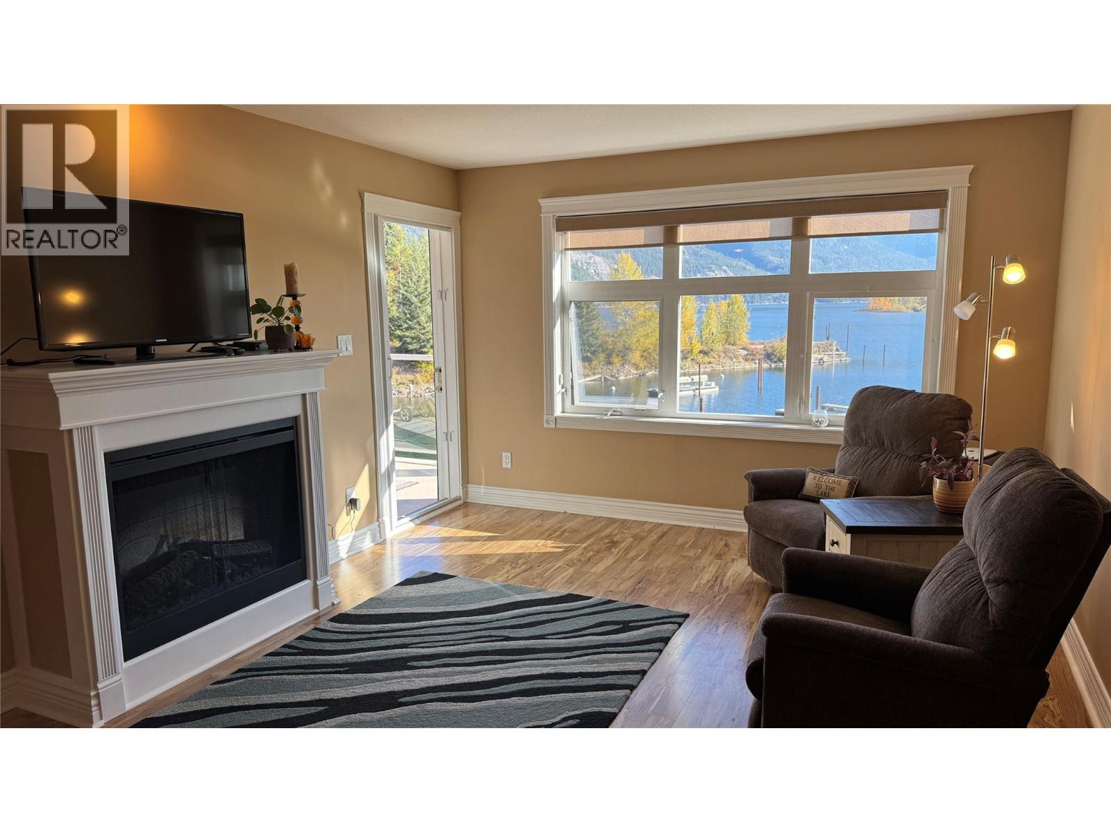 550 RAINBOW Drive Unit# 207, Kaslo