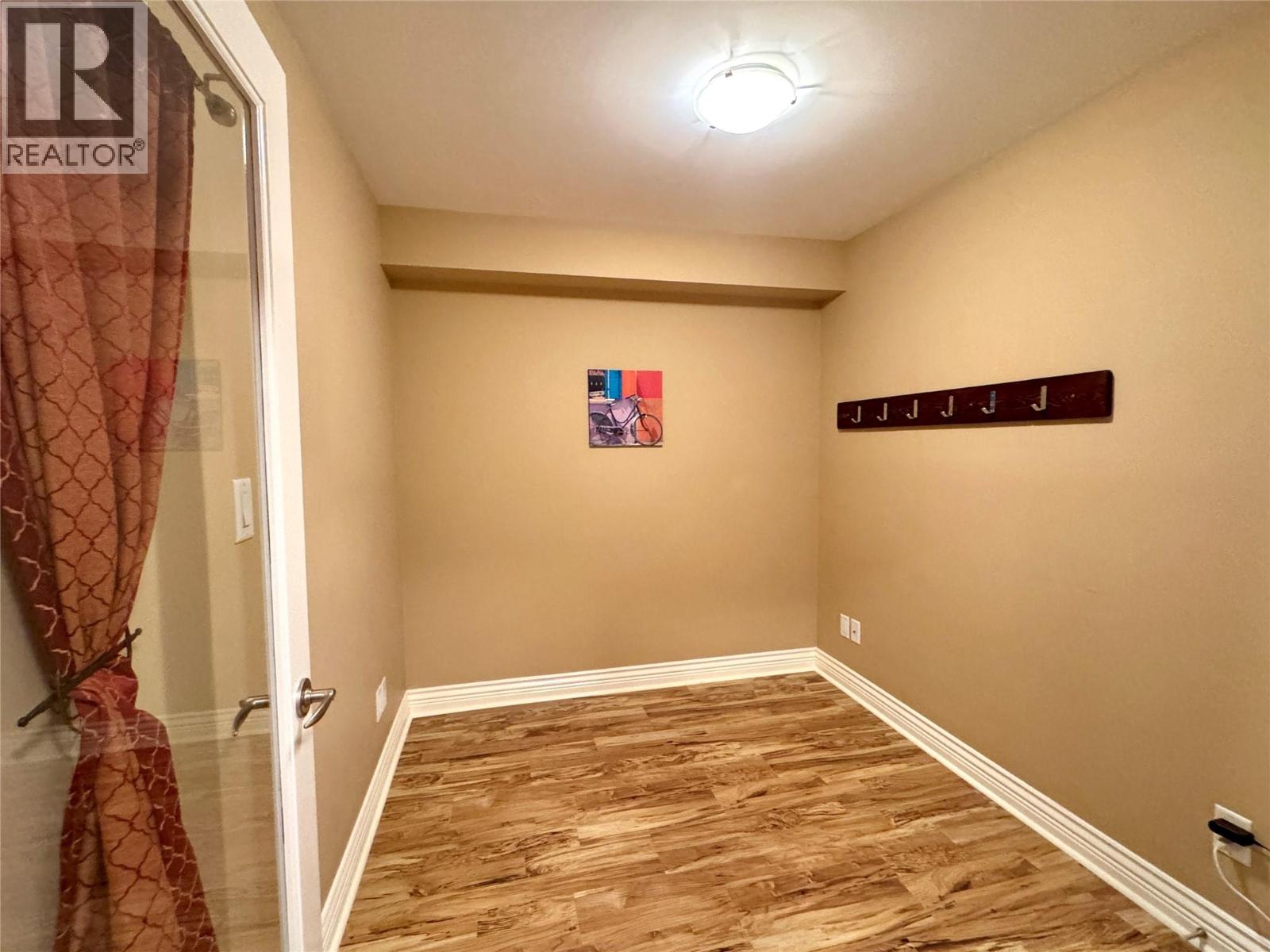 550 RAINBOW Drive Unit# 207, Kaslo