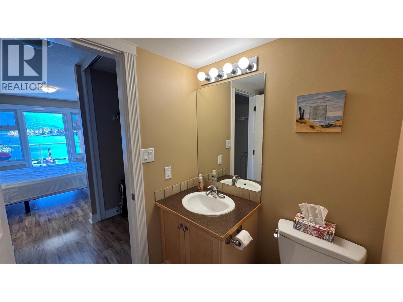 550 RAINBOW Drive Unit# 207, Kaslo