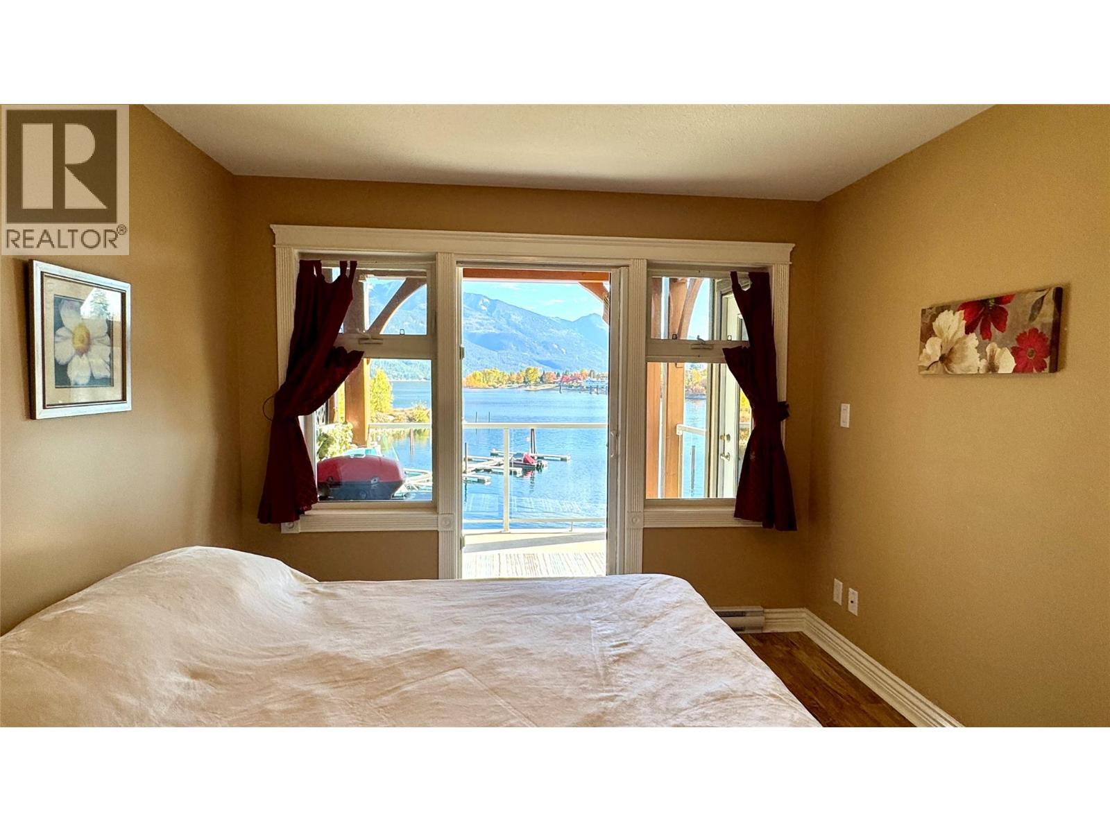 550 RAINBOW Drive Unit# 207, Kaslo