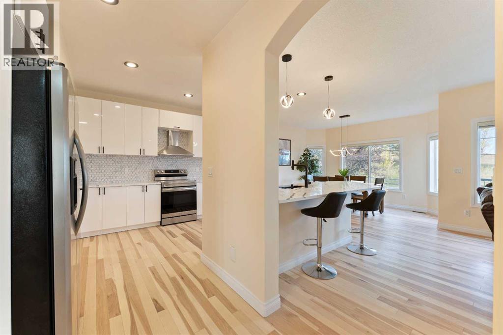 Single Family House for Sale in  Sherwood Circle NW Sherwood Calgary 