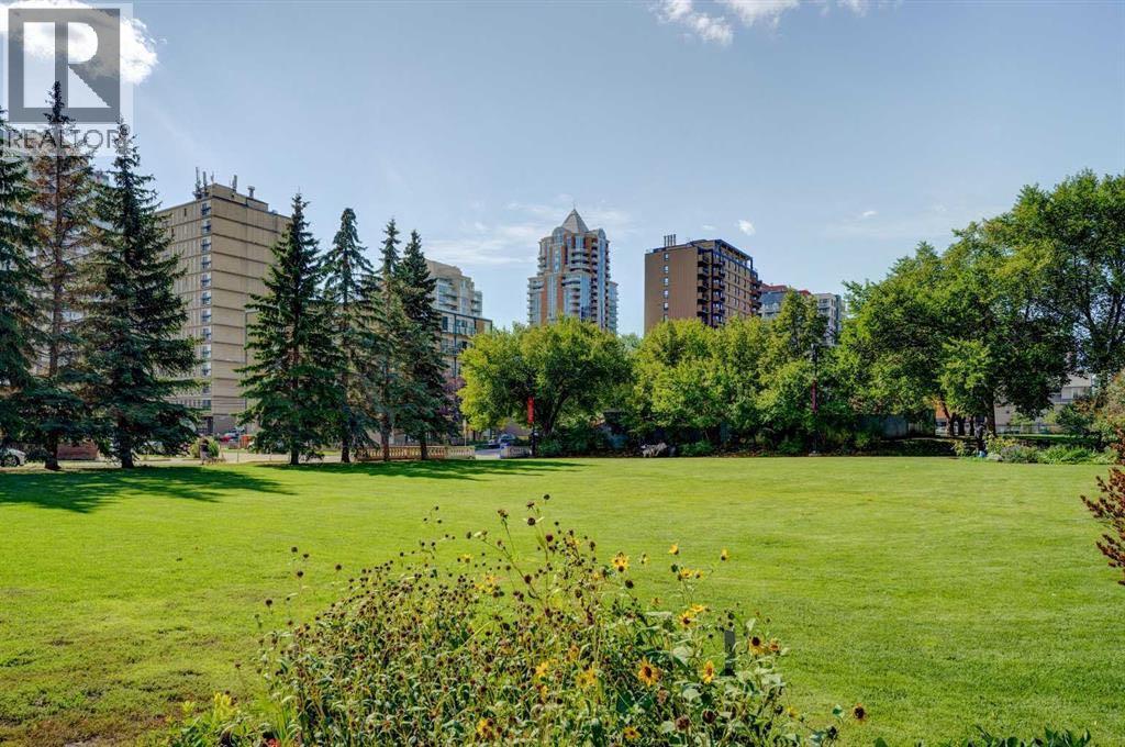 Single Family House for Sale in   Avenue SW Beltline Calgary 