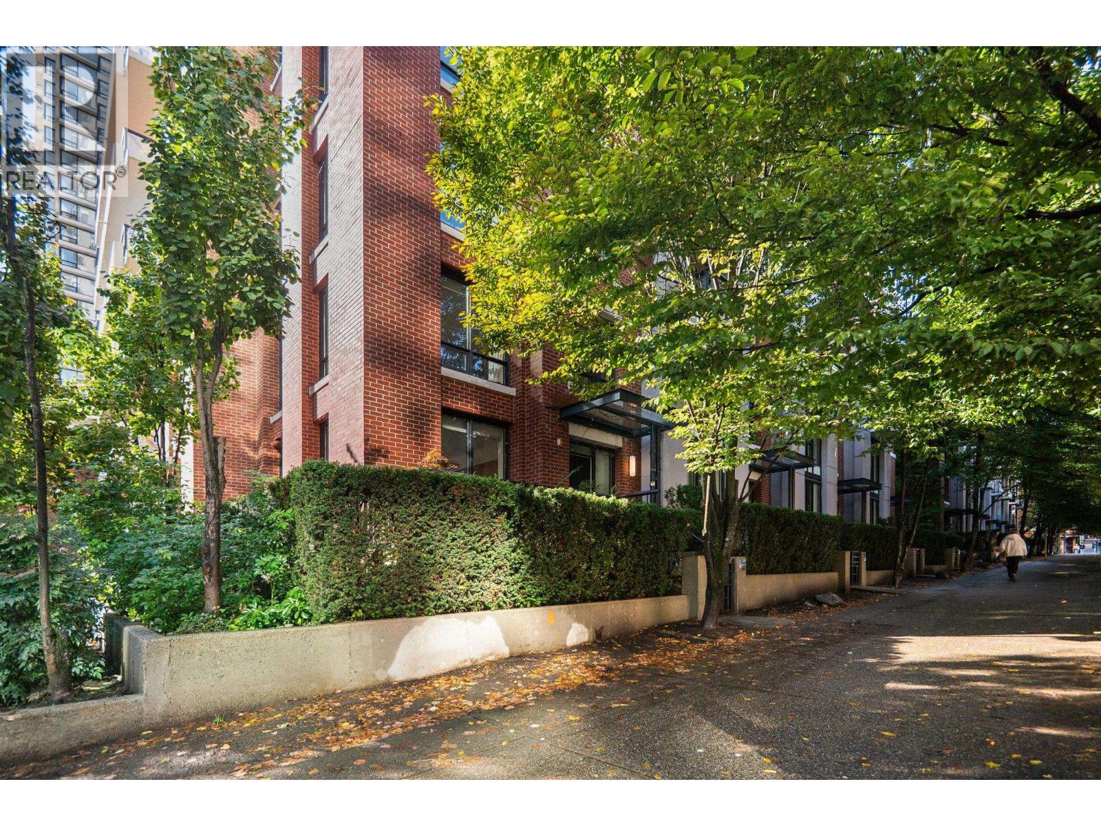 308 SMITHE STREET - Photo 3 of 36, Vancouver, British Columbia