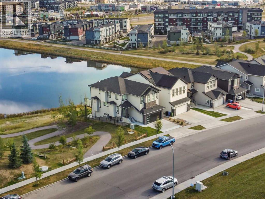 Single Family House for Sale in  Sherwood Boulevard NW Sherwood Calgary 