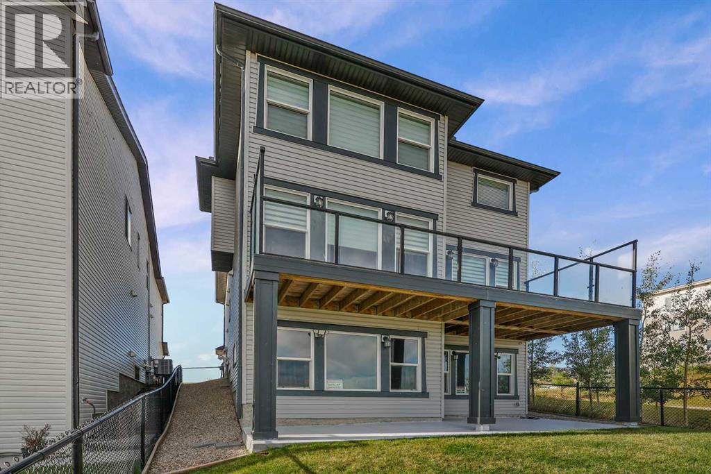 Single Family House for Sale in  Sherwood Boulevard NW Sherwood Calgary 