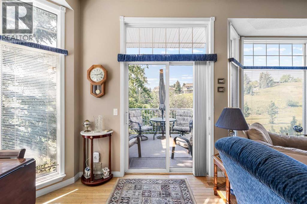 Single Family House for Sale in   Silver Springs Road NW Silver Springs Calgary 