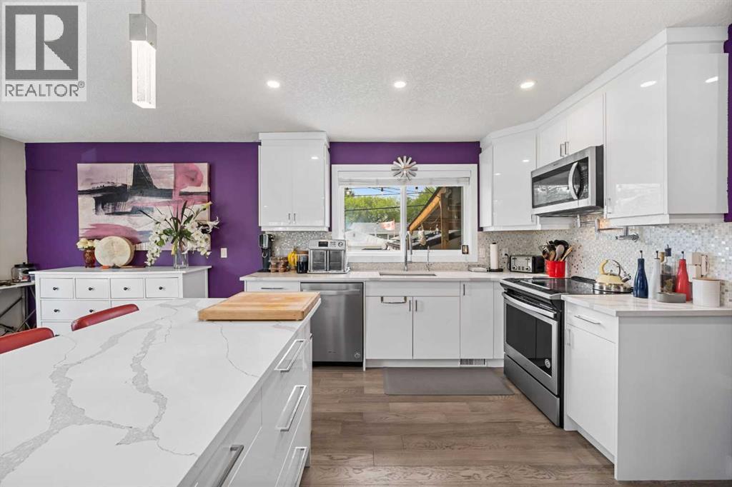 Single Family House Bungalow for Sale in  Allandale Close SE Acadia Calgary 
