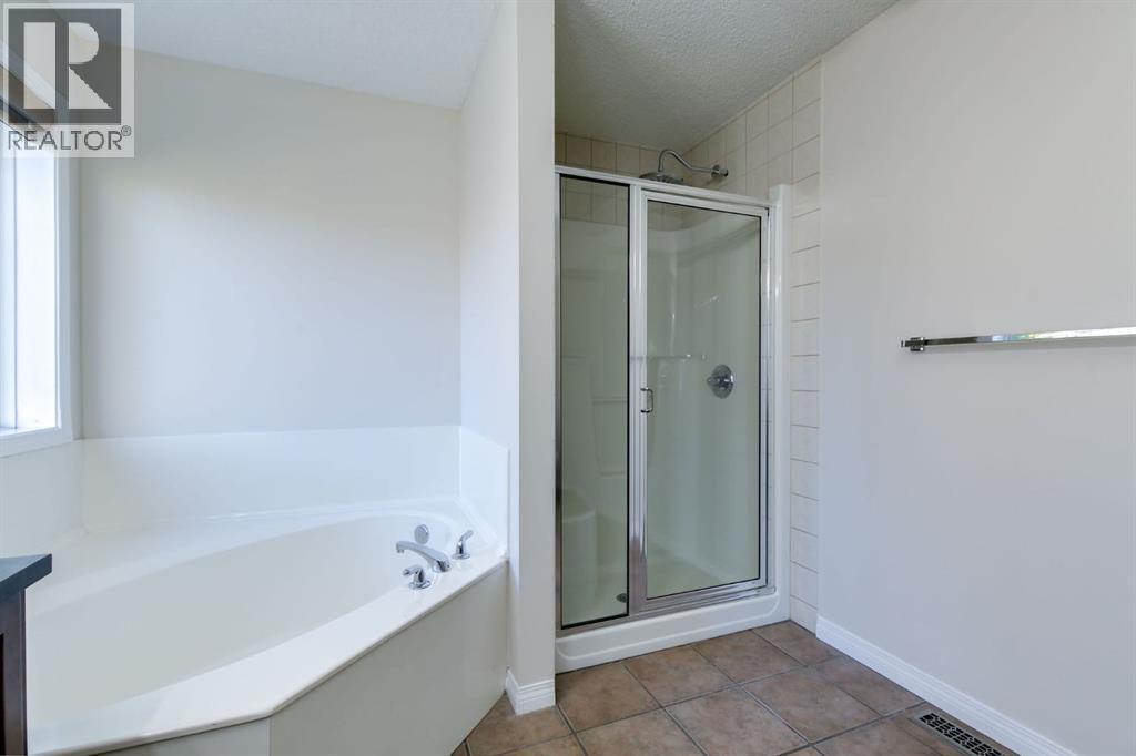 Single Family House for Sale in  COPPERFIELD Close SE Copperfield Calgary 