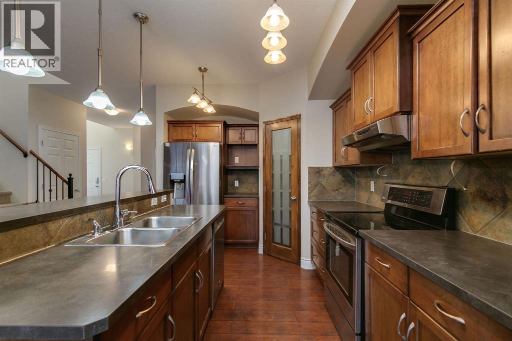 Single Family House for Sale in  COPPERFIELD Close SE Copperfield Calgary 