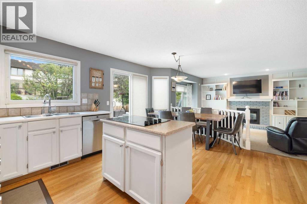 156 Woodfield Road SW, Calgary, Alberta