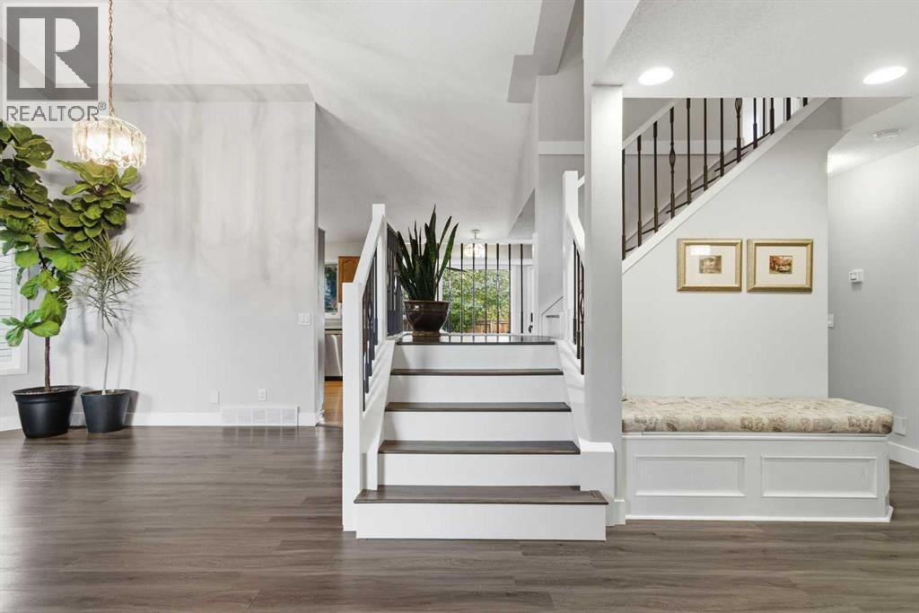 Single Family House for Sale in  Woodford Close SW Woodbine Calgary 