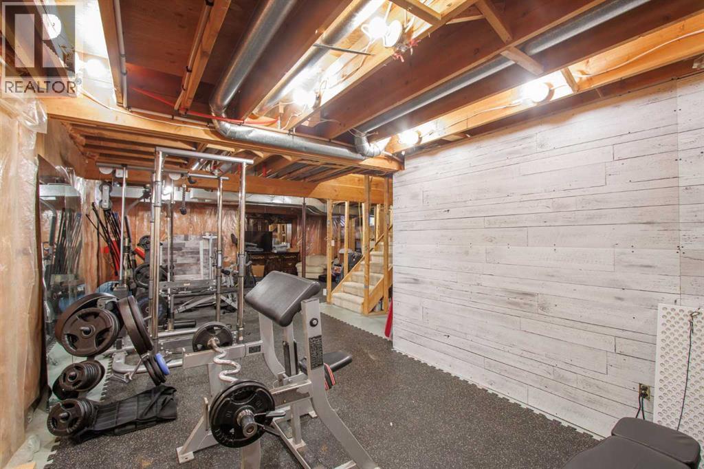 Single Family House for Sale in  Woodford Close SW Woodbine Calgary 