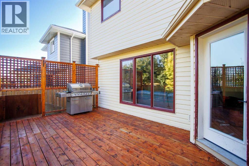 Single Family House for Sale in  Woodford Close SW Woodbine Calgary 