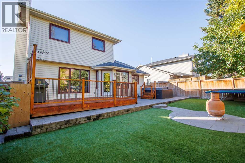 Single Family House for Sale in  Woodford Close SW Woodbine Calgary 