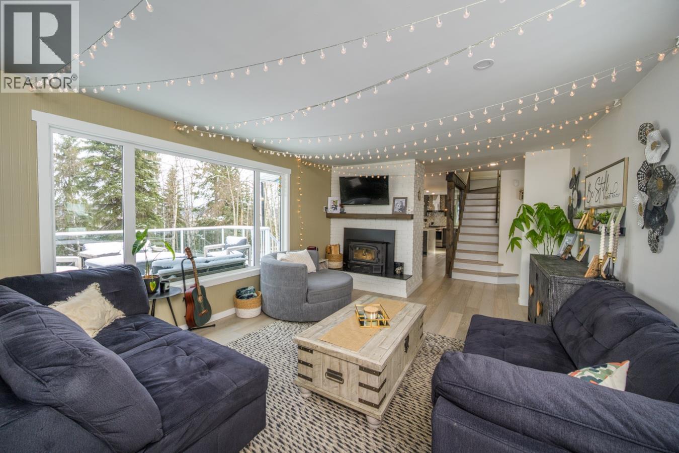 2502 LAURENTIAN PLACE - 12