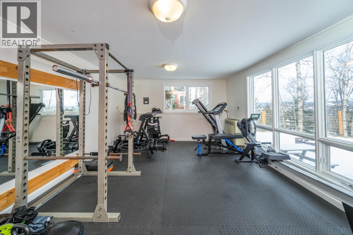 2502 LAURENTIAN PLACE - 27